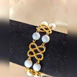 Vintage gold tone double helix white beads bar clasp bracelets no signature